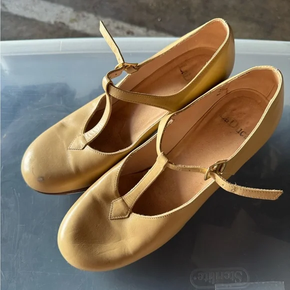 LaDuca Tan Women's Tap Shoes - Picture 1 of 8